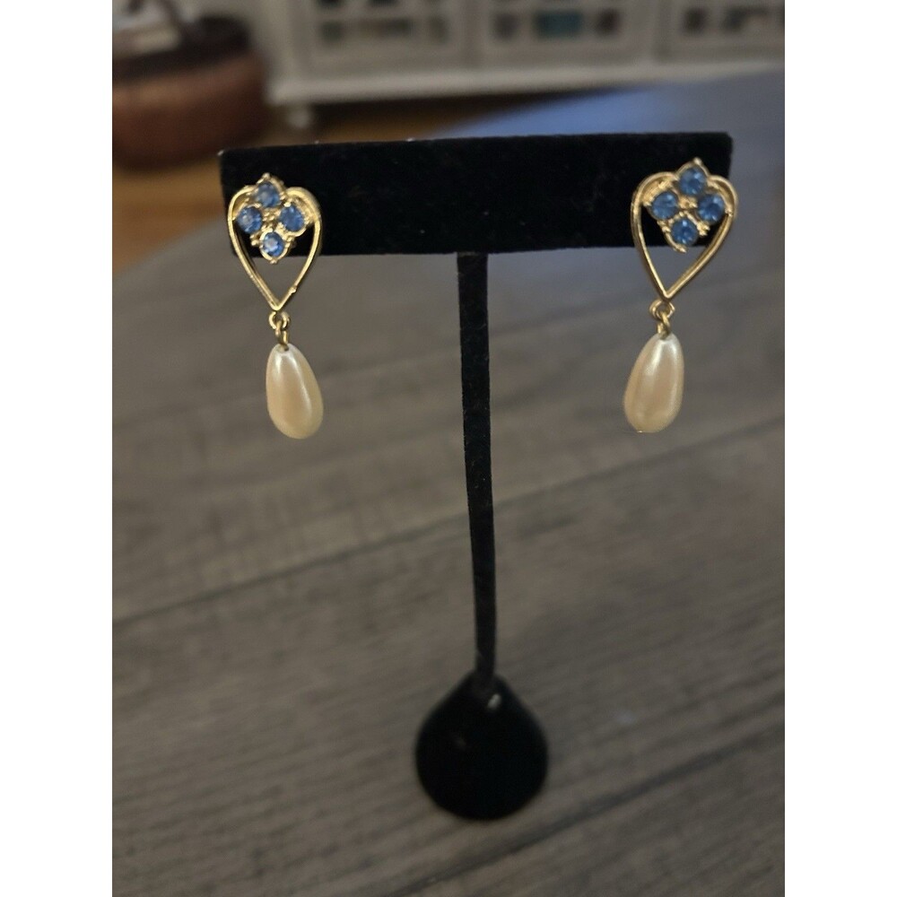 Vintage Pearl Drop Gold Tone Earrings
